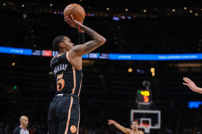 现出不惧对 现出不惧对