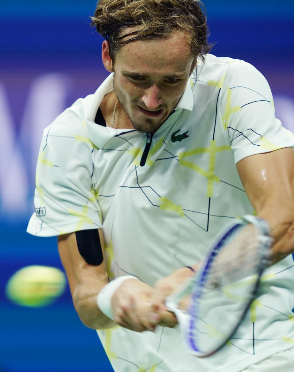 了填补锋线 了填补锋线